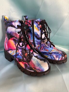 SODA Colorburst Lace-Up Combat Boots for Girls Sz 4 M